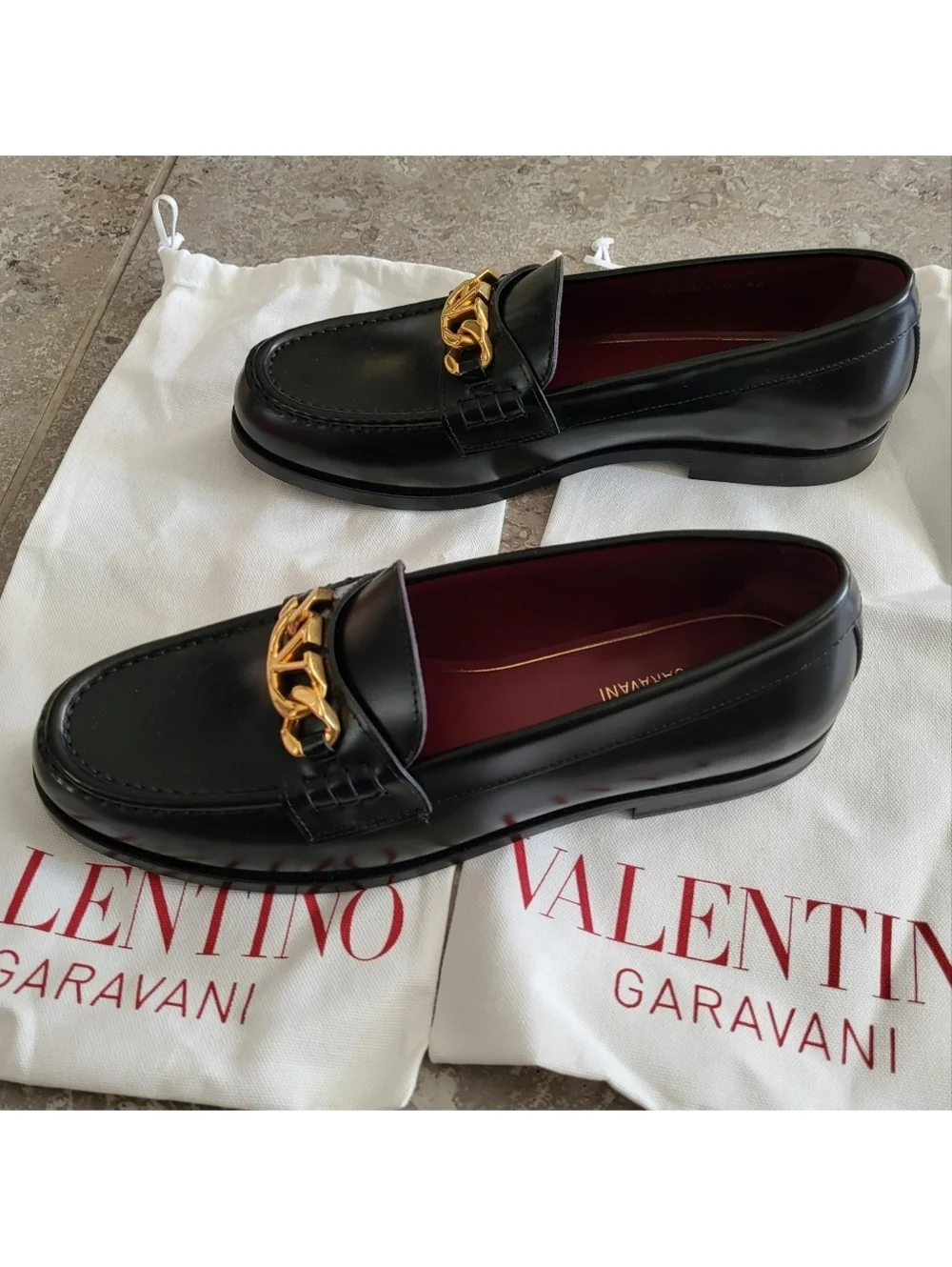 Valentino Garavani VLogo Chain Loafers in Black/Gold Size 42 NEW +DustBag $1,150